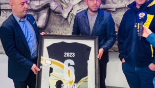 Kıymetli arkadaşlar, Basketbol takımımız Cumartesi günü saat 15.00'da Merkez Spor Kompleksinde (otogar arkası) Ankara Genç Basket ile karşı karşıya gelecek. Bu keyifli mücadelede sizleri de görmek isteriz