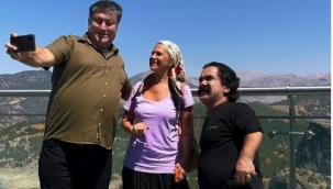 ÇAYCI HÜSEYİN VE EKİBİ KAHRAMANMARAŞ'TA