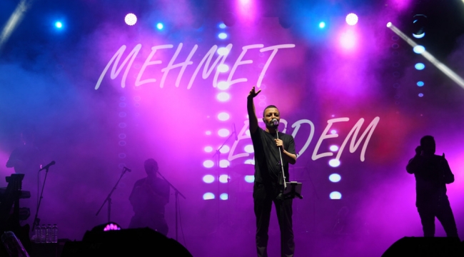 Mehmet Erdem'le KAFUM Açık Hava Korosuna Dönüştü