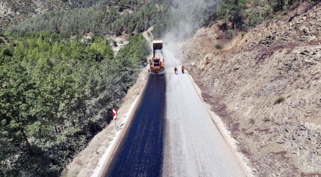 Andırın ile Şehir Merkezi Ulaşımını 20 Kilometre Kısaltacak Yol Tamamlanıyor