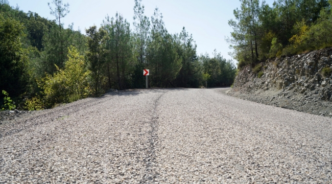 Büyükşehir, Andırın'da Bir Mahallenin Daha Yolunu Yeniledi