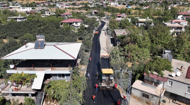 Büyükşehir, Türkoğlu Avşarlı'nın Ulaşım Sorununu Çözüme Kavuşturuyor