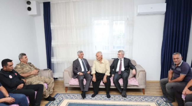 Görgel ve Ünlüer, Dulkadiroğlu Kırsalında Yapımı Süren Köy Evlerini Yerinde İnceledi