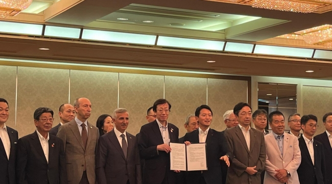 Kahramanmaraş Valimiz Mükerrem Ünlüer Japonya'da "Yaratıcı Yeniden Yapılanma Zirvesi"ne Katıldı