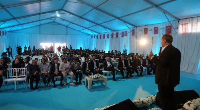 10. Kitap Fuarı'nın İlk Konuğu Genel Başkan Yardımcısı Mustafa Şen Oldu