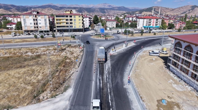 Büyükşehir, Göksun Kavşağı'nda Trafik Akışını Rahatlattı
