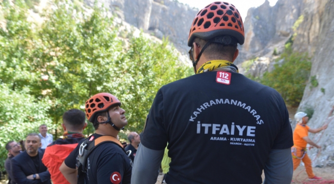 Büyükşehir İtfaiyesi'nden Dağcılık ve Yüksekten Kurtarma Eğitimi