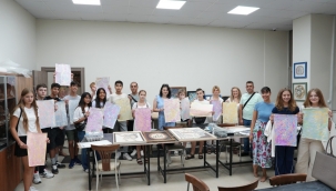 Erasmus Öğrencileri KAMEK'te Geleneksel Sanatlarla Tanıştı