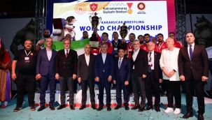 Güreşin Kalbi Kahramanmaraş'ta Attı; Türk Sporcular Tarih Yazdı