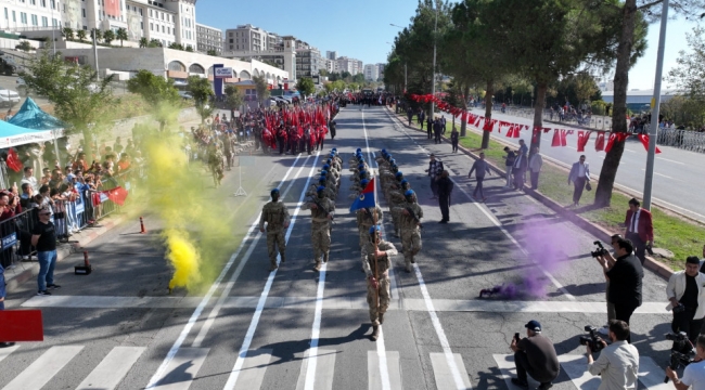 Gurur, Birlik ve Beraberlik; Cumhuriyetin 102. Yılı Coşkuyla Kutlandı