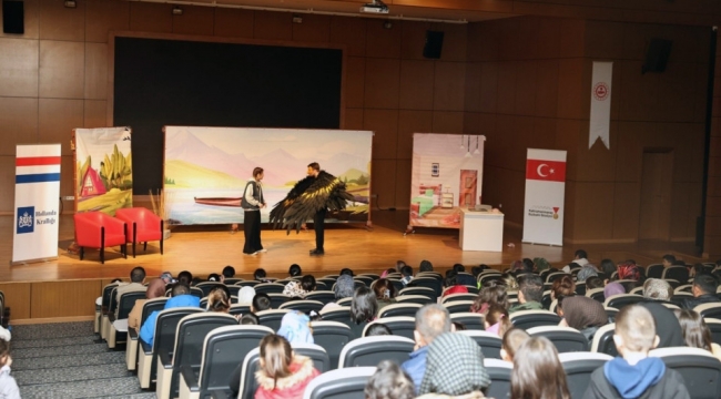Büyükşehir'den Afşin ve Göksun'da Miniklere Özel Tiyatro Gösterisi