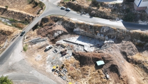 Büyükşehir Pazarcık'ta Yarım Asırlık Eski Köprüyü Yeniliyor