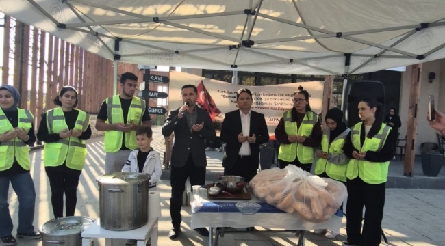 DULKADİROĞLU BELEDİYESİ'NDEN KAHRAMANMARAŞ BAYRAK OLAYI'NIN YIL DÖNÜMÜNDE ANLAMLI PROGRAM