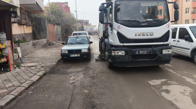 DULKADİROĞLU BELEDİYESİ, UMUT KONTEYNER KENT VE İLÇE GENELİNDE TEMİZLİK ÇALIŞMALARINI SÜRDÜRÜYOR