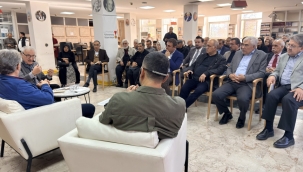 Edebiyatın Başkentinde Edebiyatın Ustası Konuşuldu