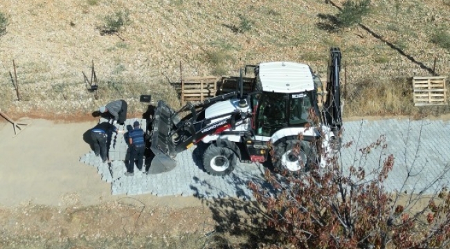 KOZLUDERE'DE KİLİT PARKE ÇALIŞMALARI HIZLA İLERLİYOR