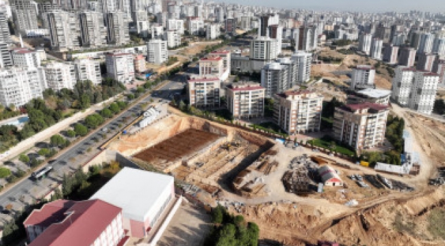 Sosyal ve Sportif Buluşma Alanı Gençlik ve Spor Merkezi'nde Çalışmalar Sürüyor