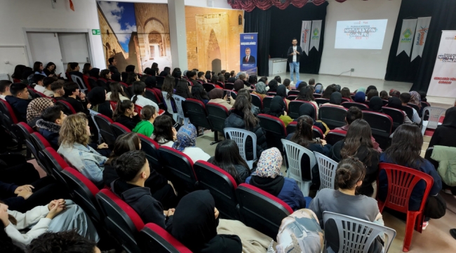 Büyükşehir'in Gençlere Yönelik "Motivasyon Günleri" Afşin'de Devam Etti