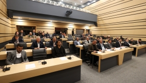 Dulkadiroğlu Meclisi Toplandı: Başkan Akpınar "Hizmet Kapasitemizi Güçlendiriyoruz"