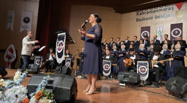 "İncesaz Şarkıları" Konseri Müzikseverleri Nostaljik Bir Yolculuğa Çıkardı