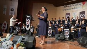 "İncesaz Şarkıları" Konseri Müzikseverleri Nostaljik Bir Yolculuğa Çıkardı