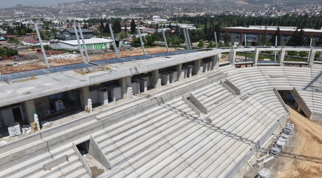 KAHRAMANMARAŞ STADYUMUNUN YAPIM ÇALIŞMASI HIZLA DEVAM EDİYOR 