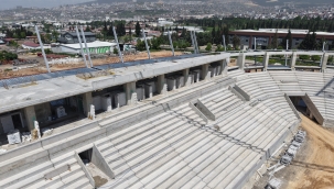 KAHRAMANMARAŞ STADYUMUNUN YAPIM ÇALIŞMASI HIZLA DEVAM EDİYOR 