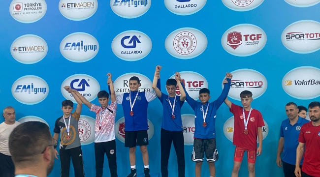 Ankara'da Minderin Zirvesi Kahramanmaraş'ın! SEM Sporcularımızdan Şampiyonluk Yağmuru