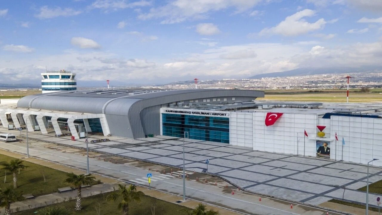 Kahramanmaraş Havalimanı'na Kanopi Yapılıyor