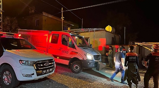 Pazarcık'ta Sulama Kanalı Taştı: AFAD Ekipleri Evlerdeki Suları Tahliye Etti