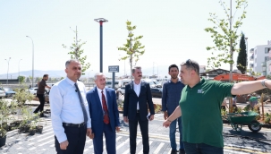 Başkan Toptaş, mahallelerin yaşam kalitesini artıran parkları ziyaret etti