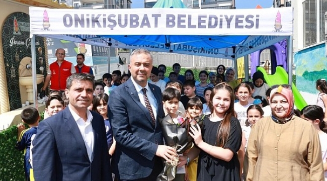 Başkan Toptaş, minik öğrencilerin davetine kayıtsız kalmadı!