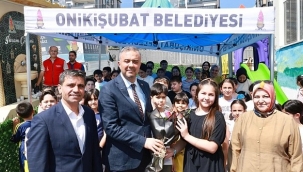 Başkan Toptaş, minik öğrencilerin davetine kayıtsız kalmadı!