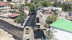 Büyükşehir, Gazneliler Caddesi'nde Son Kat Asfalt Serimini Sürdürüyor