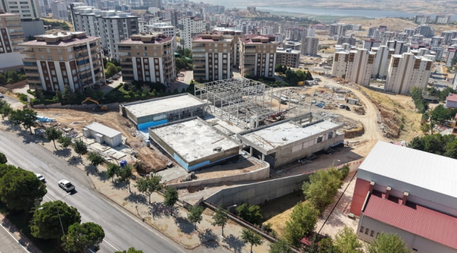 Kahramanmaraş Gençlik ve Spor Merkezi Yükseliyor