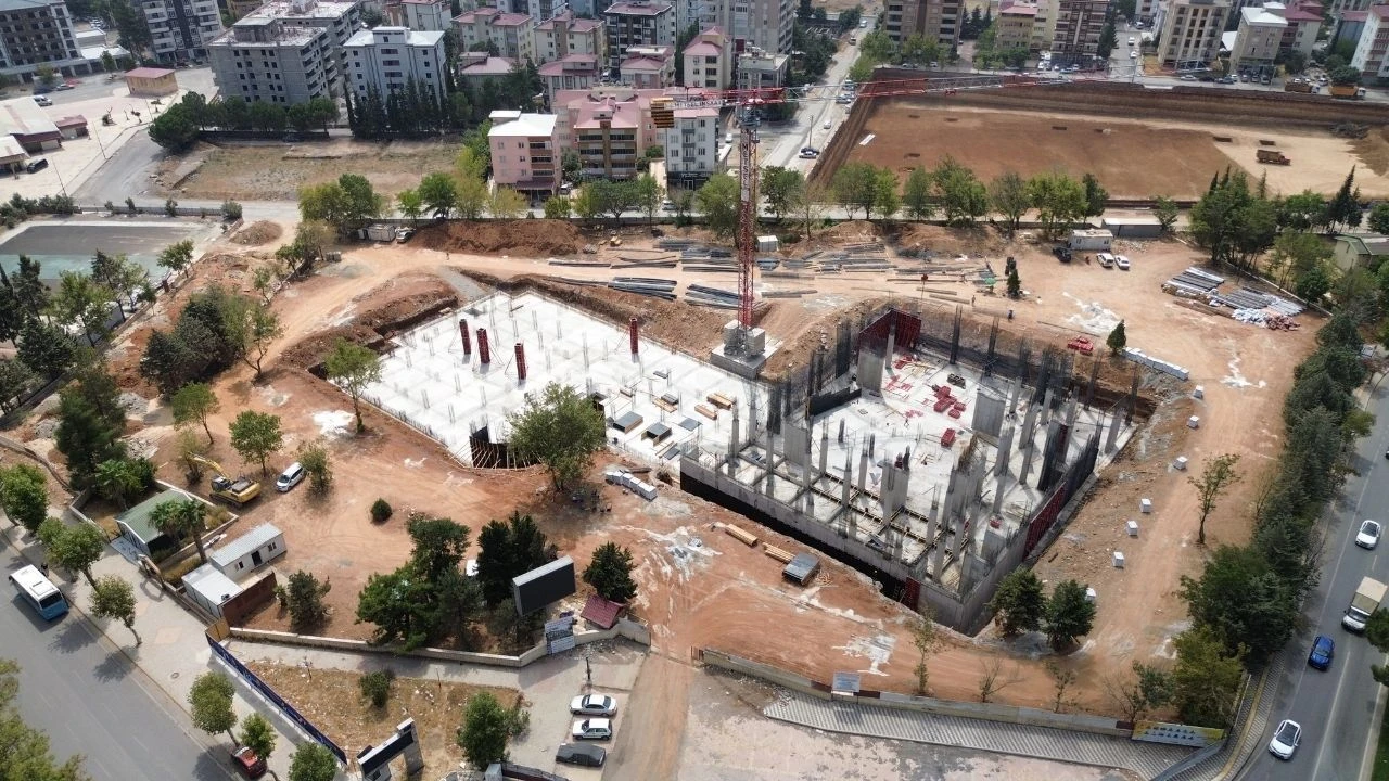 Kahramanmaraş'ın yeni halk kütüphanesinde inşaat yükseliyor