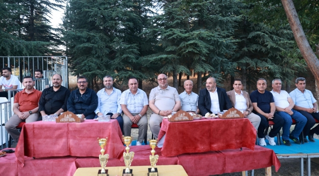 KAHRAMANMARAŞ'TA KURUMLAR ARASI FUTBOL TURNUVASI HEYECANI SÜRÜYOR