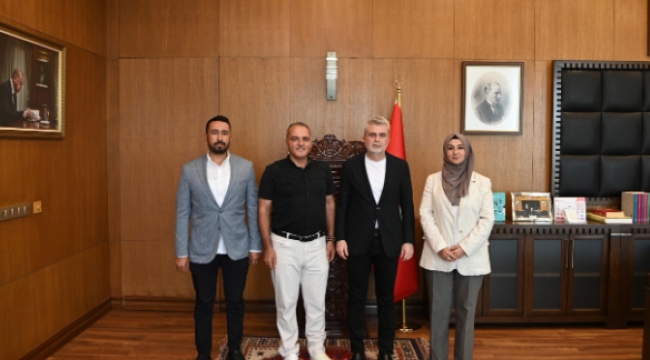 MÜSİAD İngiltere heyetinden Başkan Fırat Görgel'e ziyaret