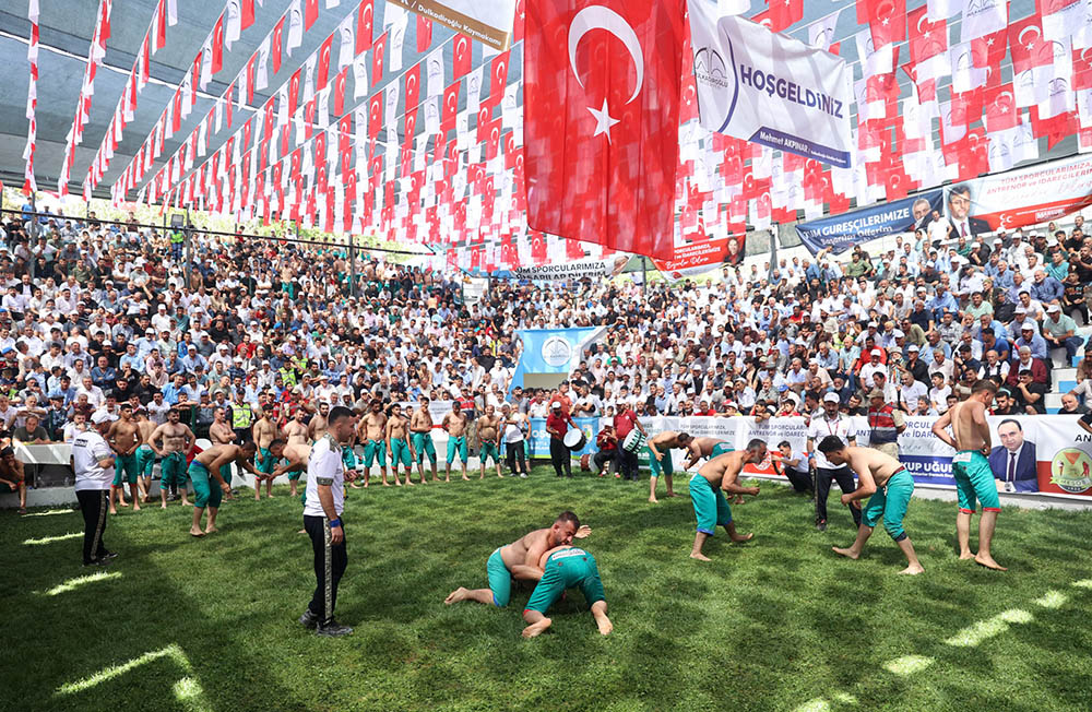30. Geleneksel Bertiz Boyalı Şalvar Güreşlerine yoğun ilgi!