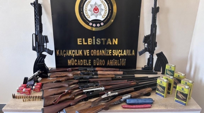 Elbistan'da İki Ayrı Operasyon: Uyuşturucu, Silah ve Patlayıcı Ele Geçirildi